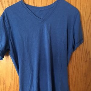 Lululemon short sleeve V Neck shirt large